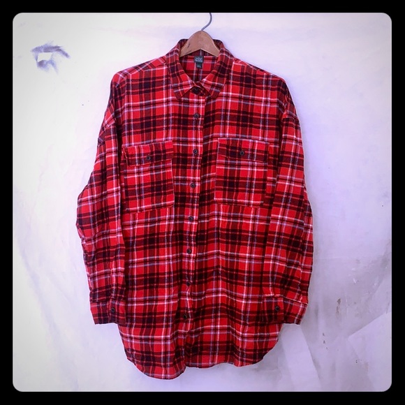 🌶 3/$30 Boyfriend Shirt, Secret Pockets - Picture 1 of 4